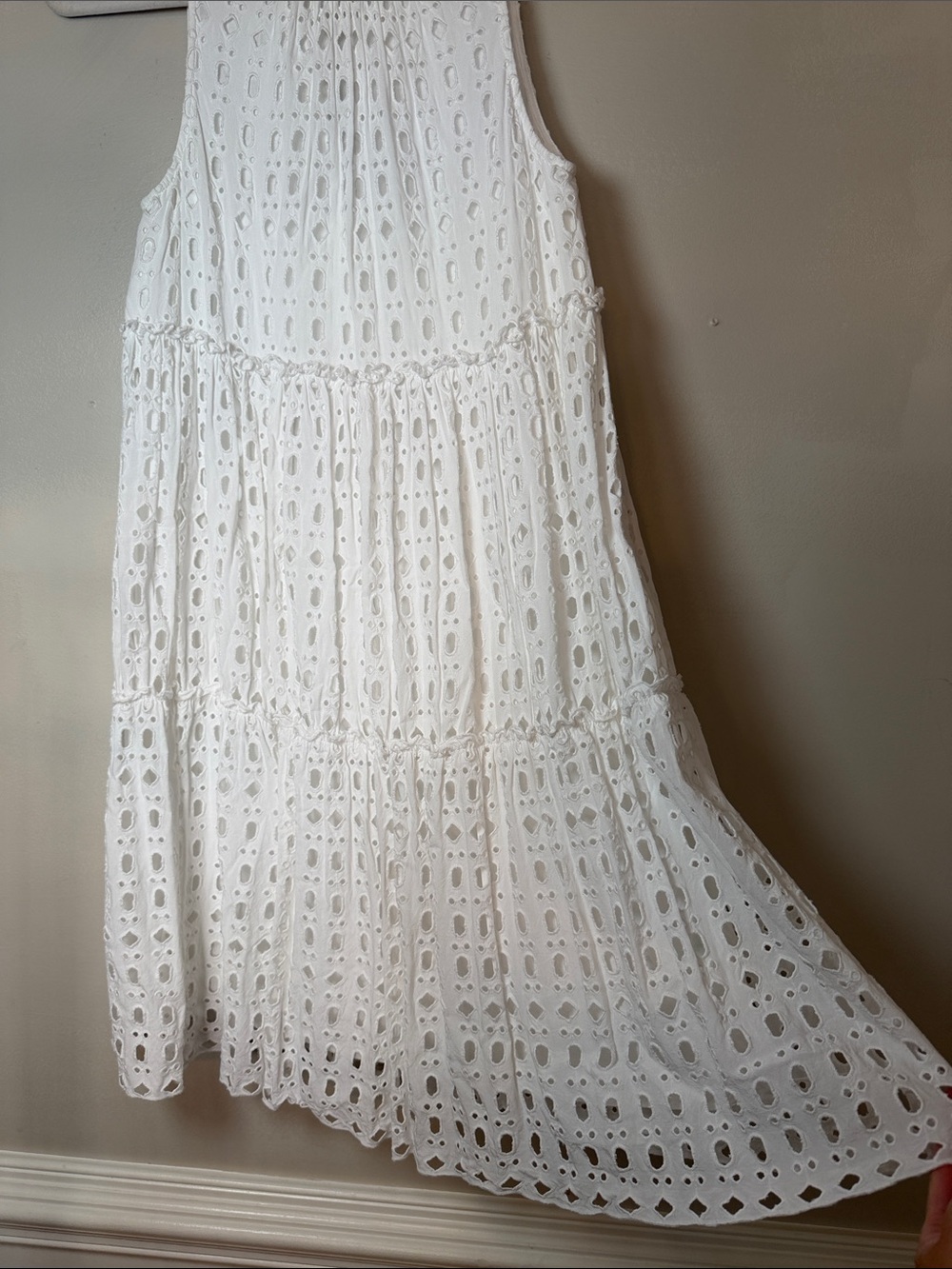 Lilly Pulitzer Indira Swing Dress Resort White Eyelet Tiered Mock Neck. Size XS - Picture 2 of 8